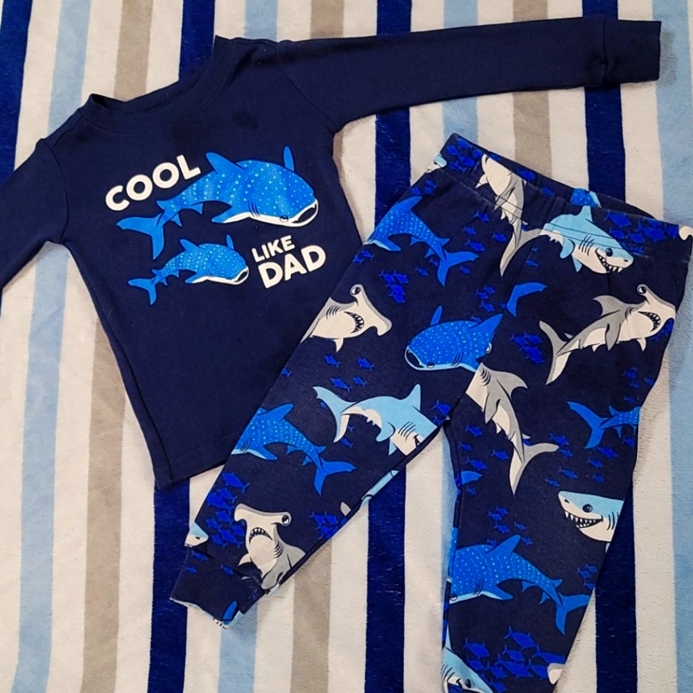 ° SZ 6-9MO • 2 Piece Pajamas °